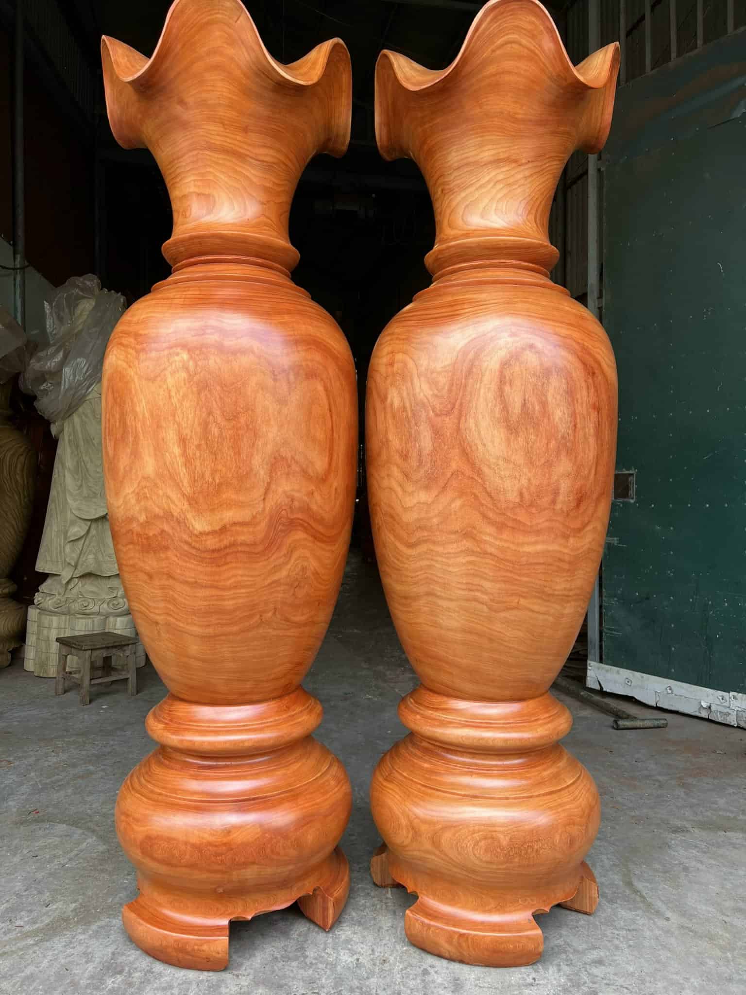 Lục Bình Gỗ Hương Đỏ Cao 2m2 Đường Kính 65