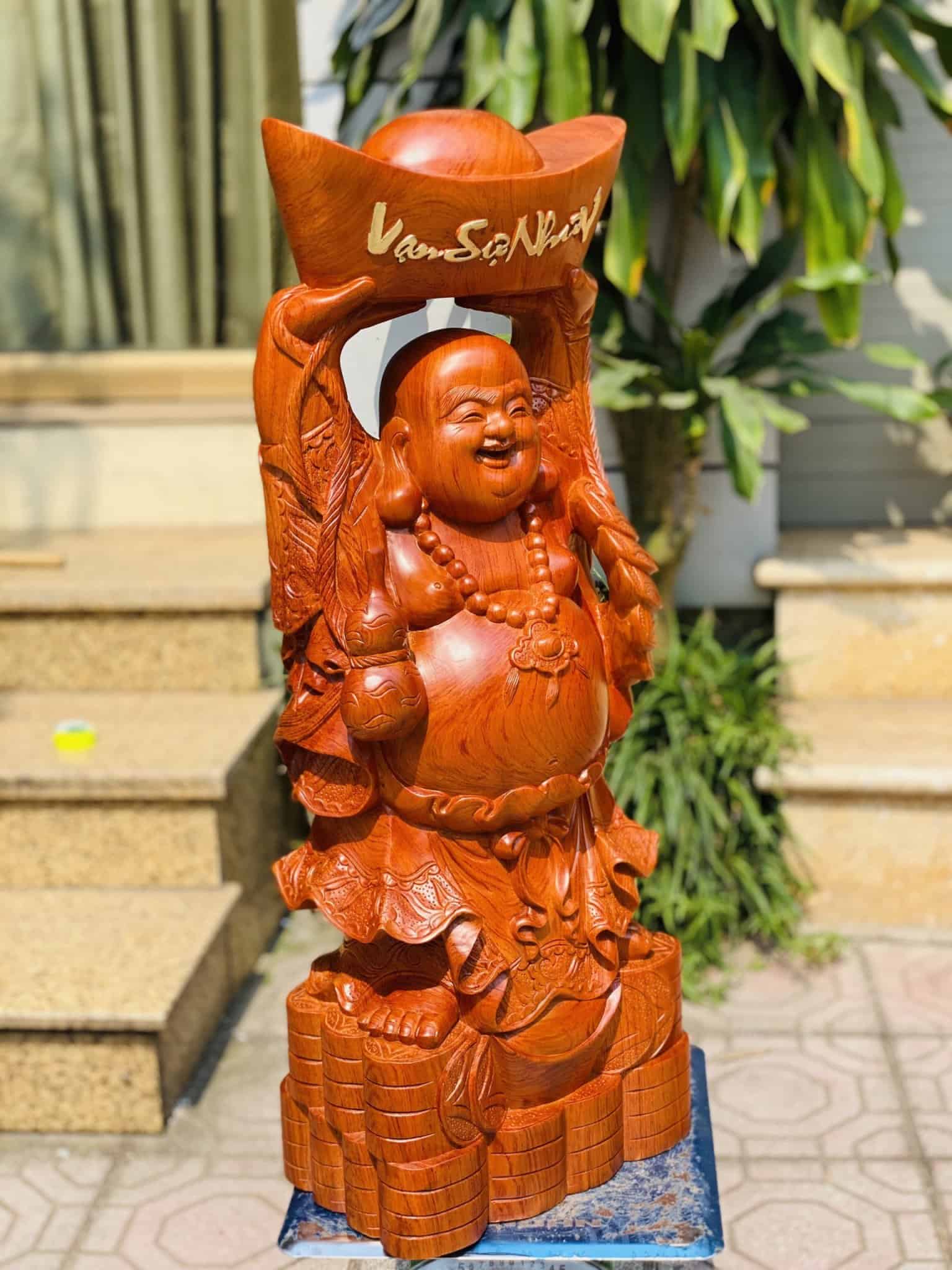 Tượng phật di lặc dâng vàng gỗ hương đá cao 80