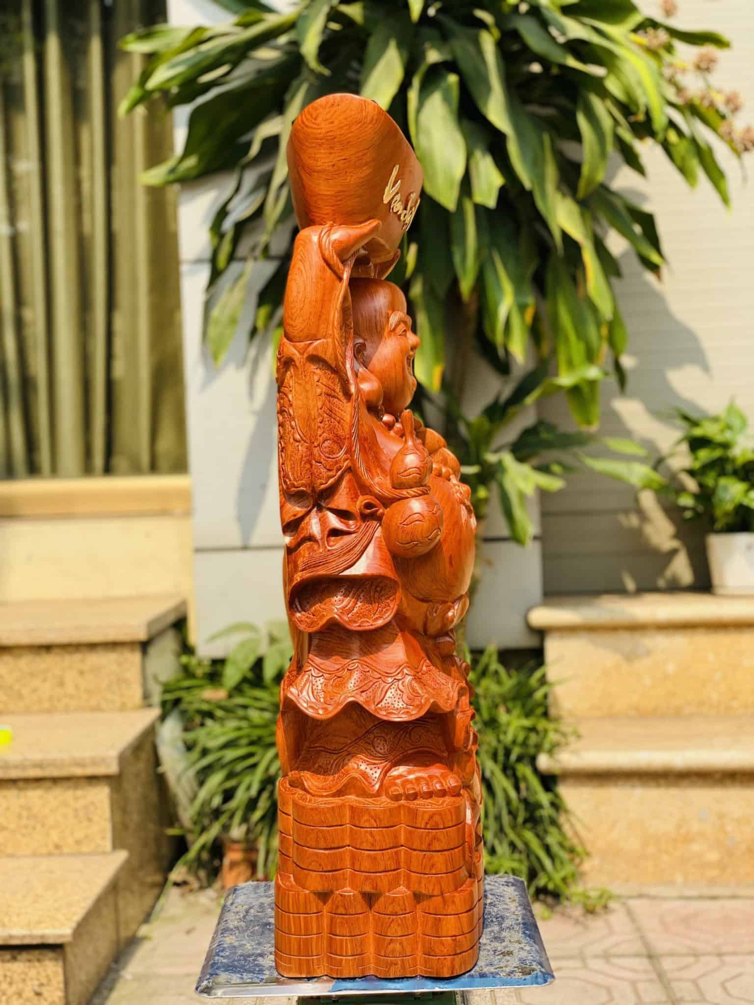 Tượng phật di lặc dâng vàng gỗ hương đá cao 80