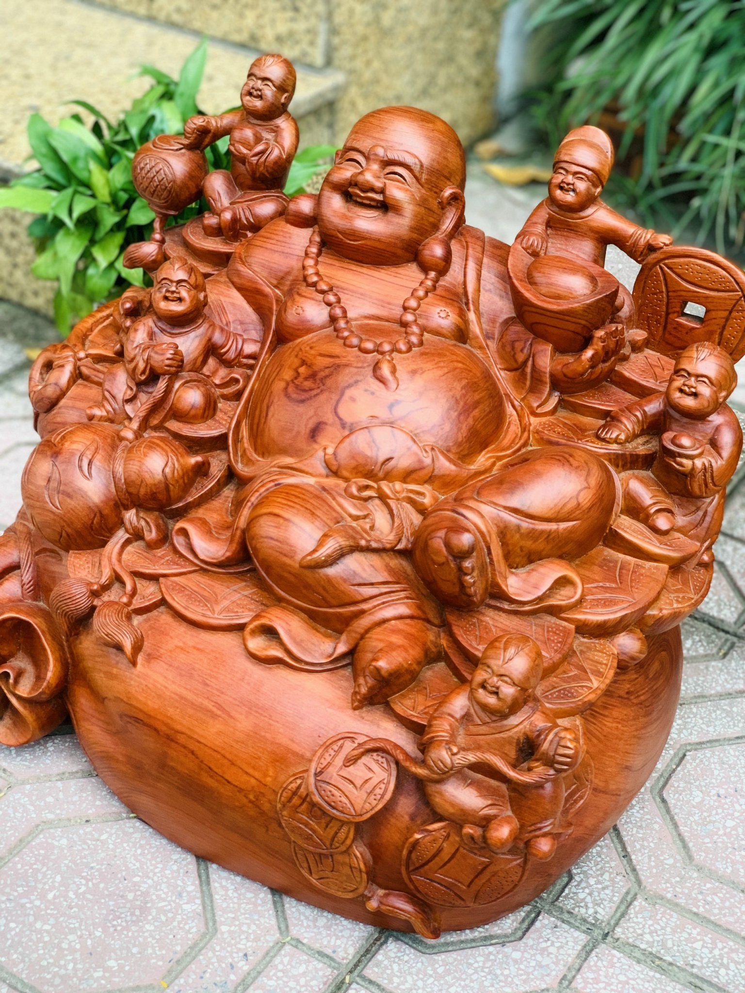 Tượng Di Lặc Ngũ Phúc Ngồi Bao Tiền Gỗ Hương Đá