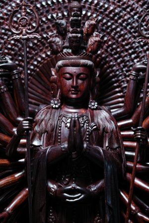 Tượng Quan Âm Thiên Thủ Thiên Nhãn Gỗ Tử Đàn Ấn Độ Cao 74